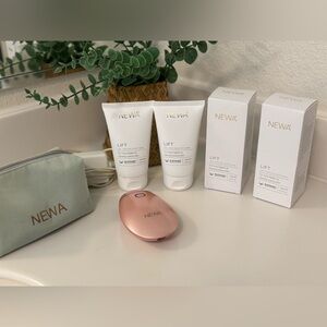 NEWA Skincare Device and Activation Gel Set - Pink